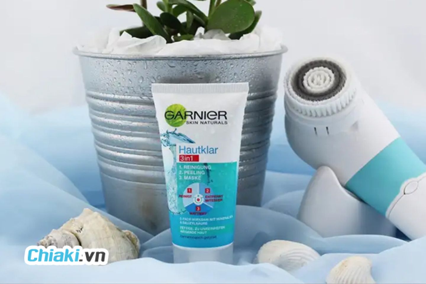 Sữa Rửa Mặt Garnier tạo bọt Hautklar 3 Trong 1 (m&agrave;u xanh)