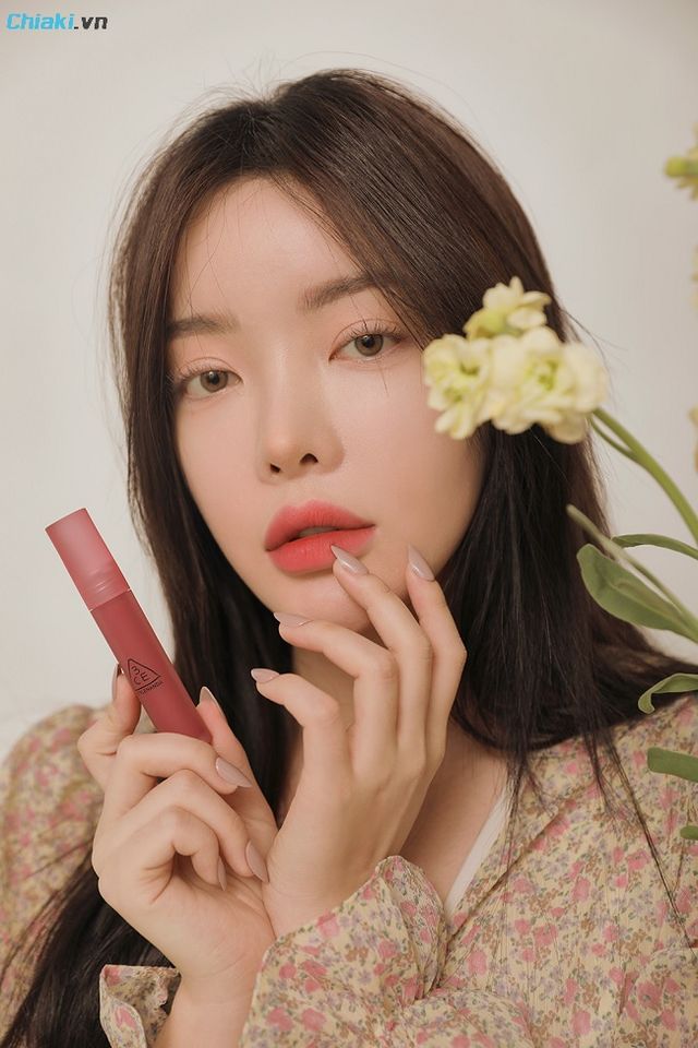 Son kem l&igrave; kh&ocirc;ng tr&ocirc;i 3CE Blur Water Tint