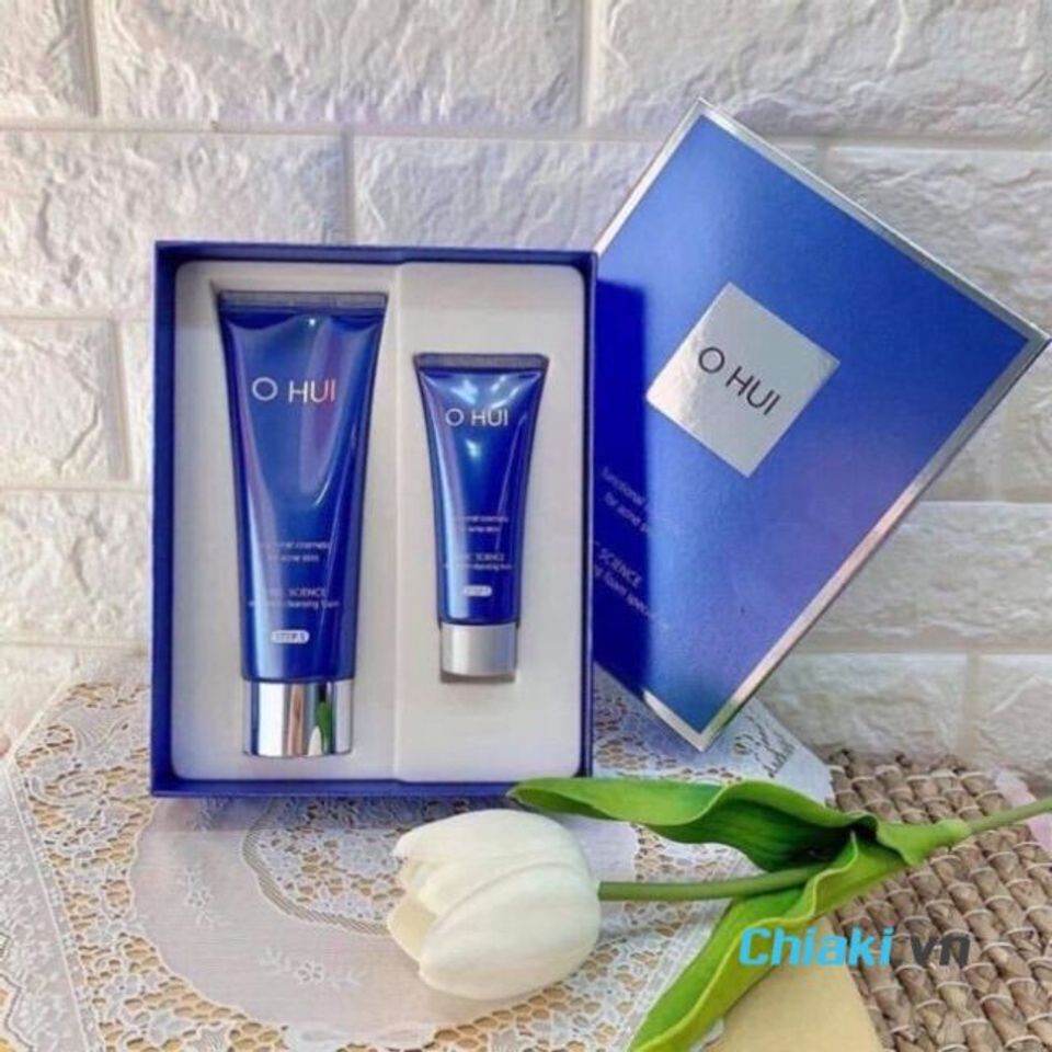 Sữa rửa mặt Ohui xanh