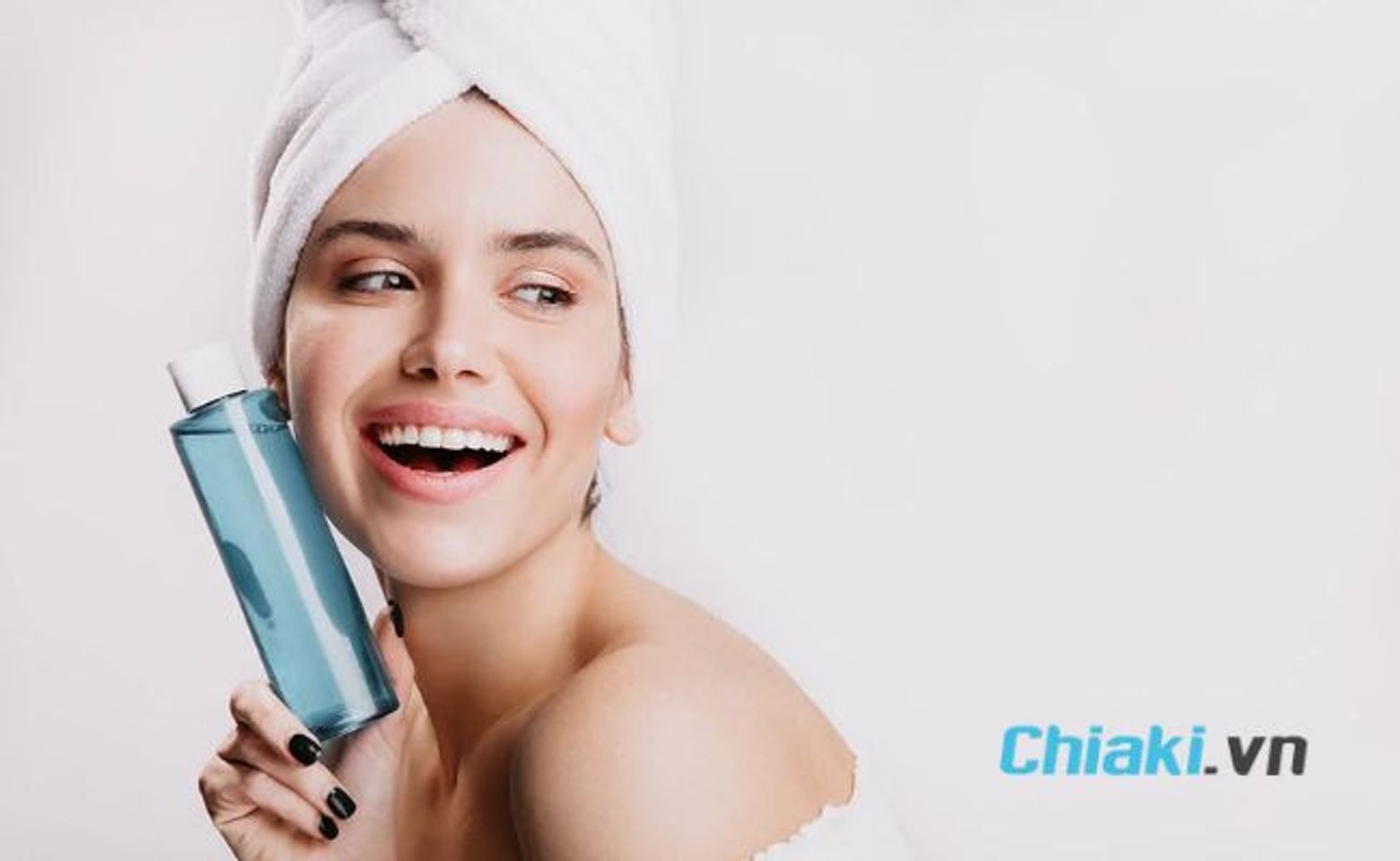C&aacute;c bước skincare cơ bản - thoa toner