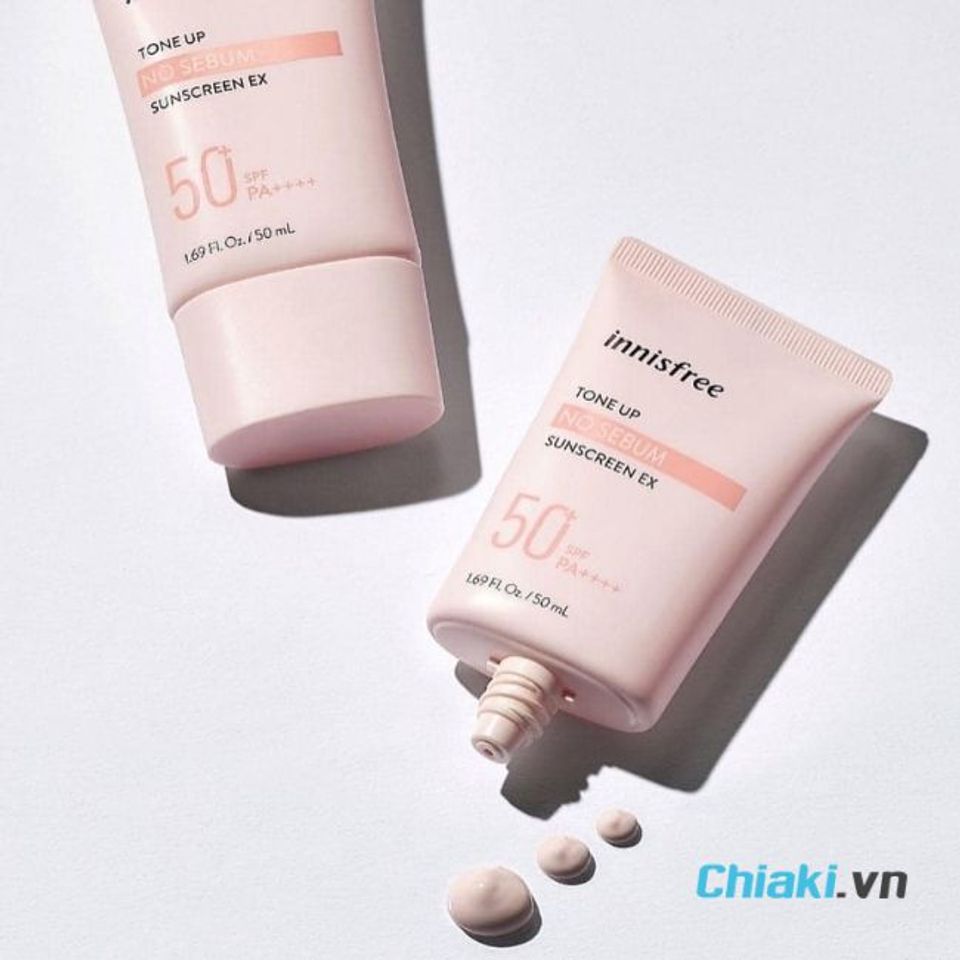 Kem chống nắng chống &aacute;nh s&aacute;ng xanh cho da dầu Innisfree Tone Up