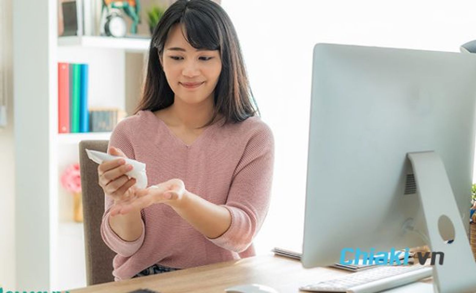 Kem chống nắng c&oacute; chống &aacute;nh s&aacute;ng xanh kh&ocirc;ng