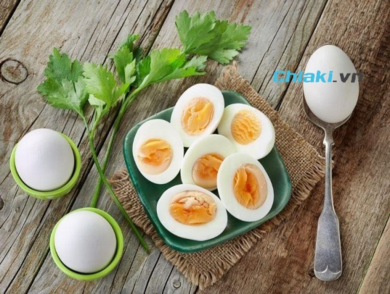 L&ograve;ng đỏ v&agrave; l&ograve;ng trắng trứng giảm c&acirc;n