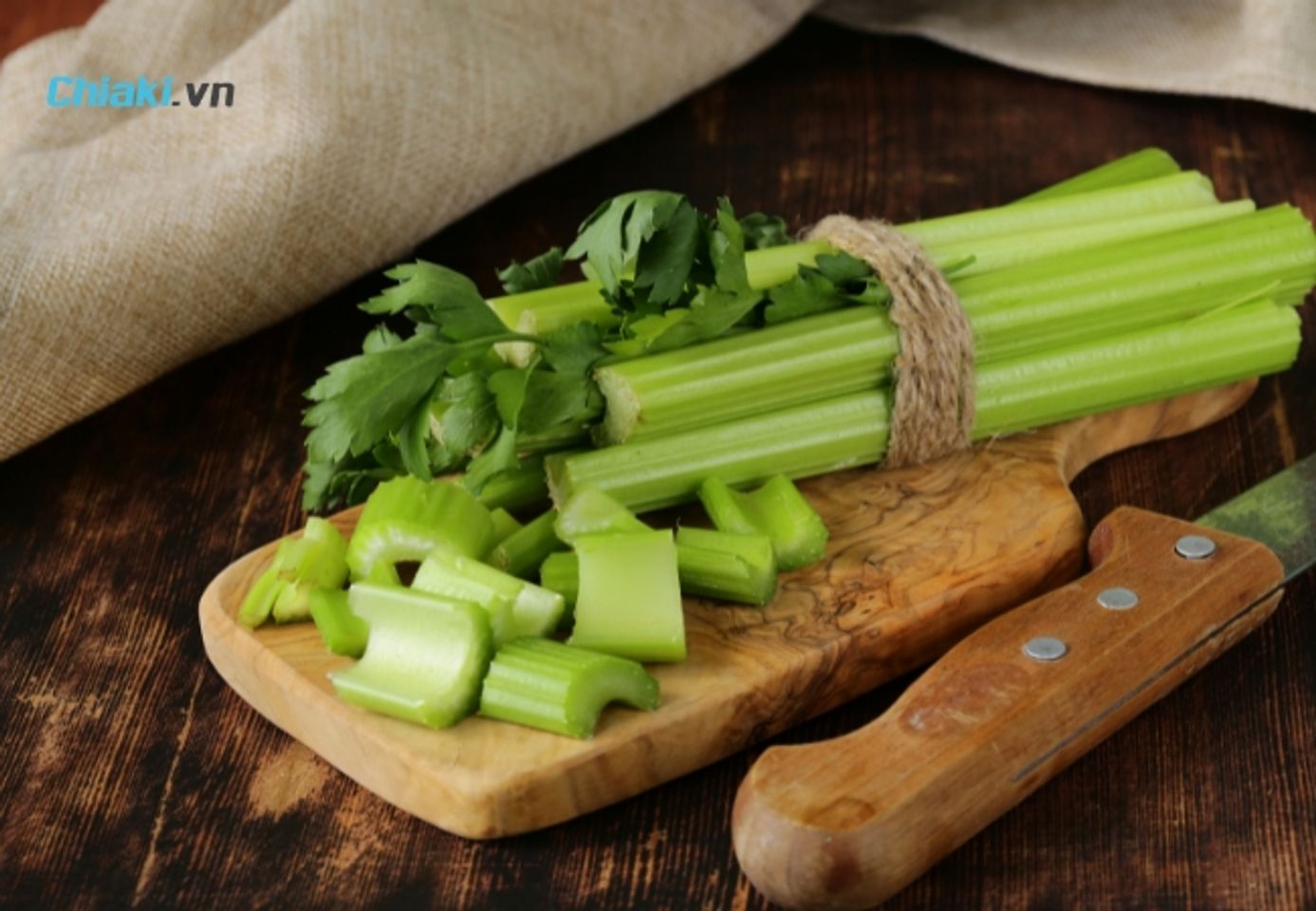 Một số lưu &yacute; khi uống cần t&acirc;y giảm mỡ bụng