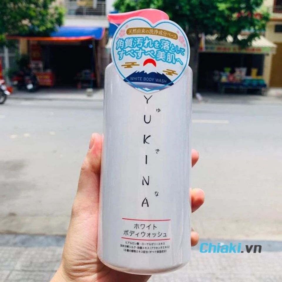 Sữa tắm trắng da cho nam giới Yukina