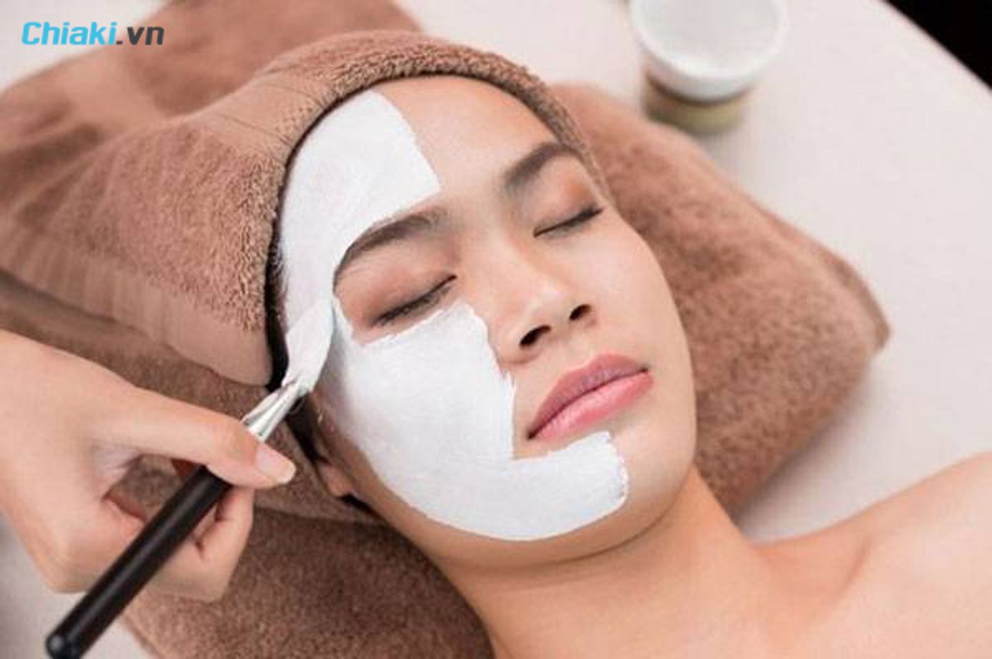 kem ủ trắng da mặt hiện đang rất được ưa chuộng