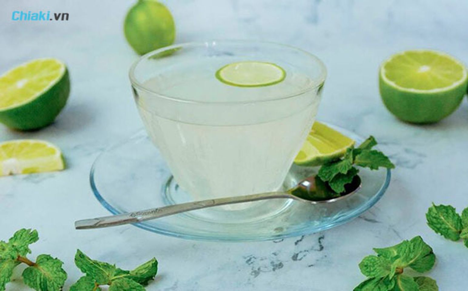 nước chanh pha lo&atilde;ng giảm c&acirc;n