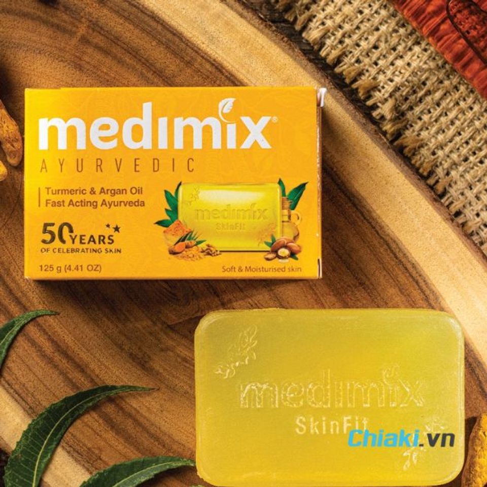 X&agrave; ph&ograve;ng trắng da cho nam Medimix nghệ & dầu Argan