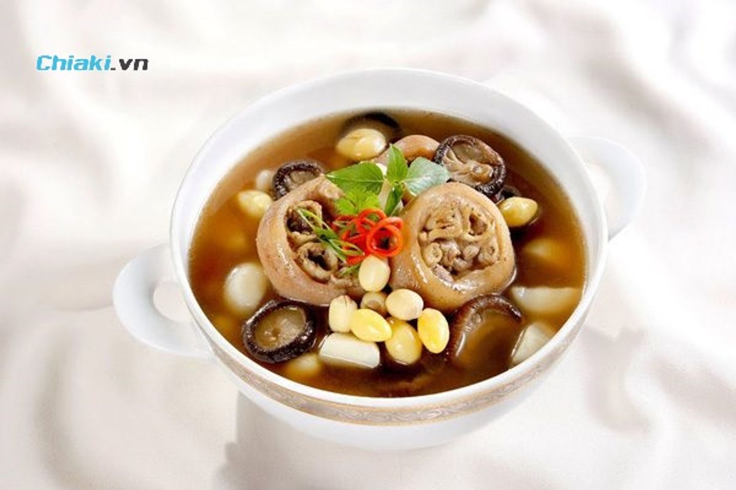 M&oacute;n ăn từ m&oacute;ng gi&ograve;