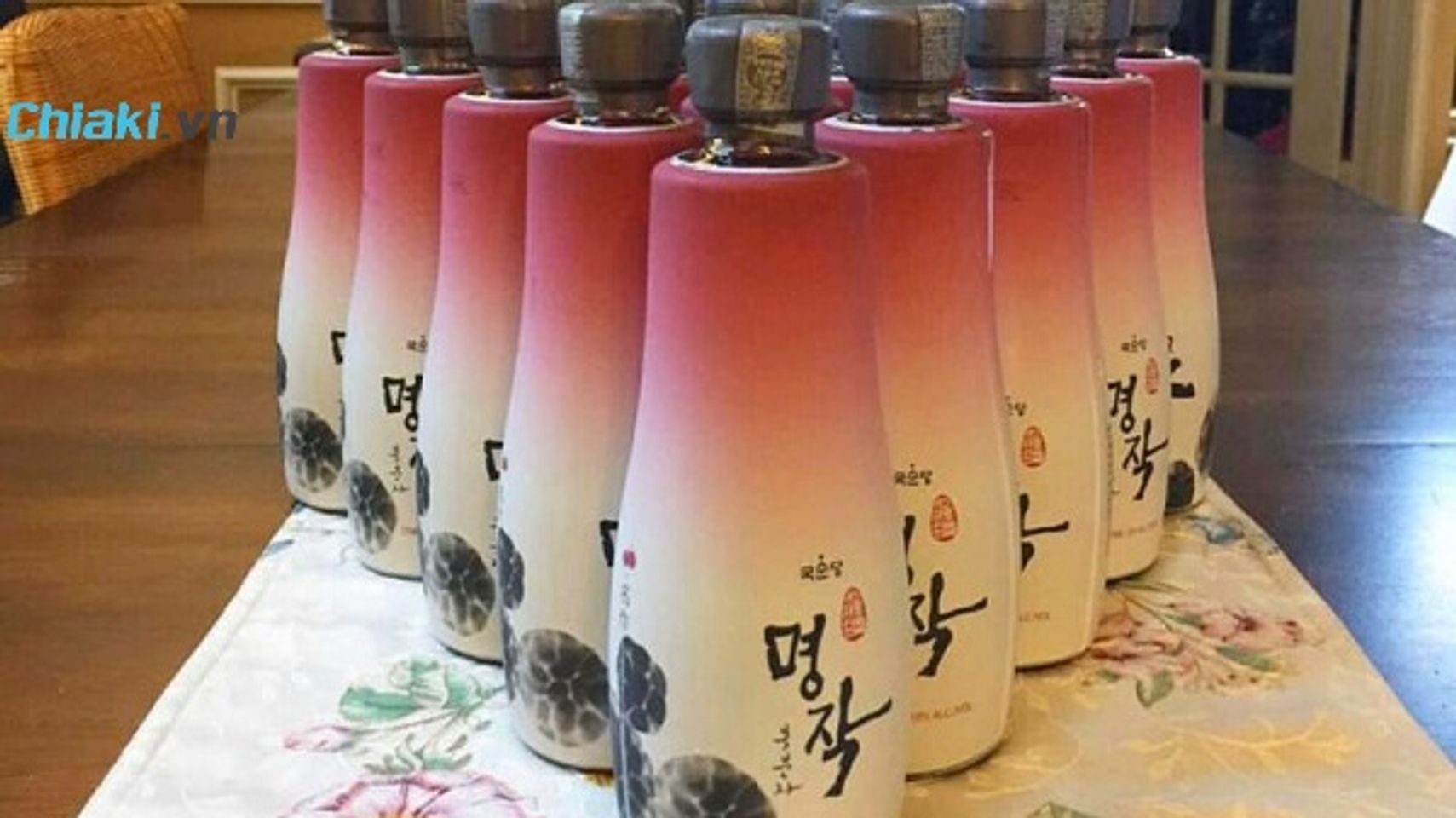Rượu H&agrave;n Quốc Bokbunja Myungjak