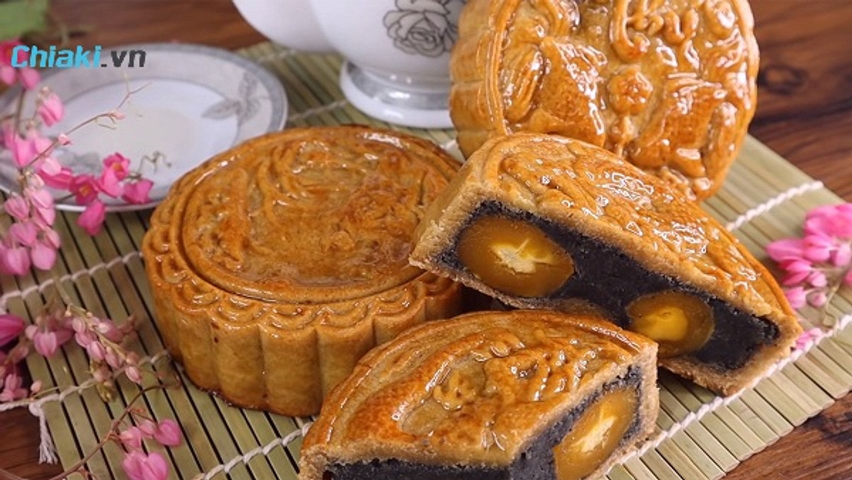 7 cách làm bánh trung thu bằng nồi chiên không dầu ngon như lò nướng