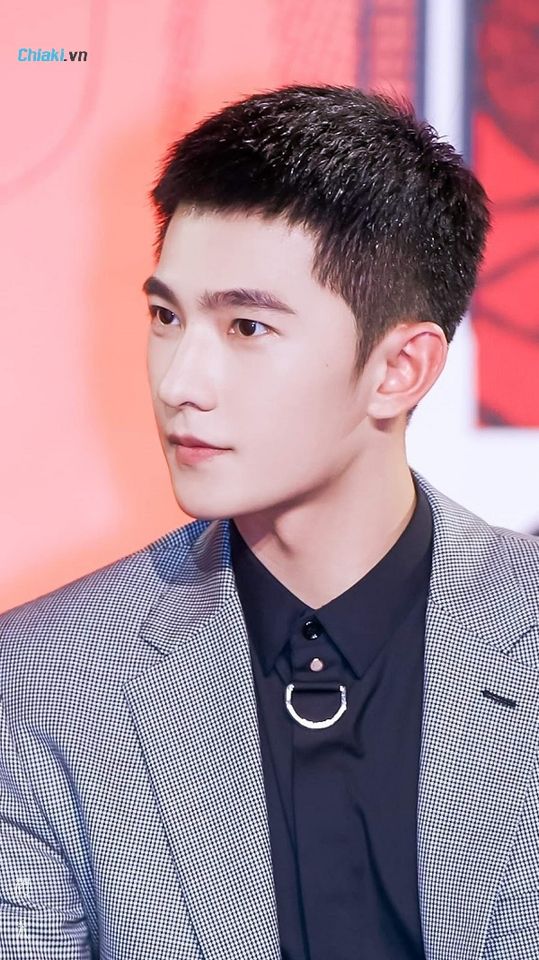 Kiểu t&oacute;c Short Quiff ngắn