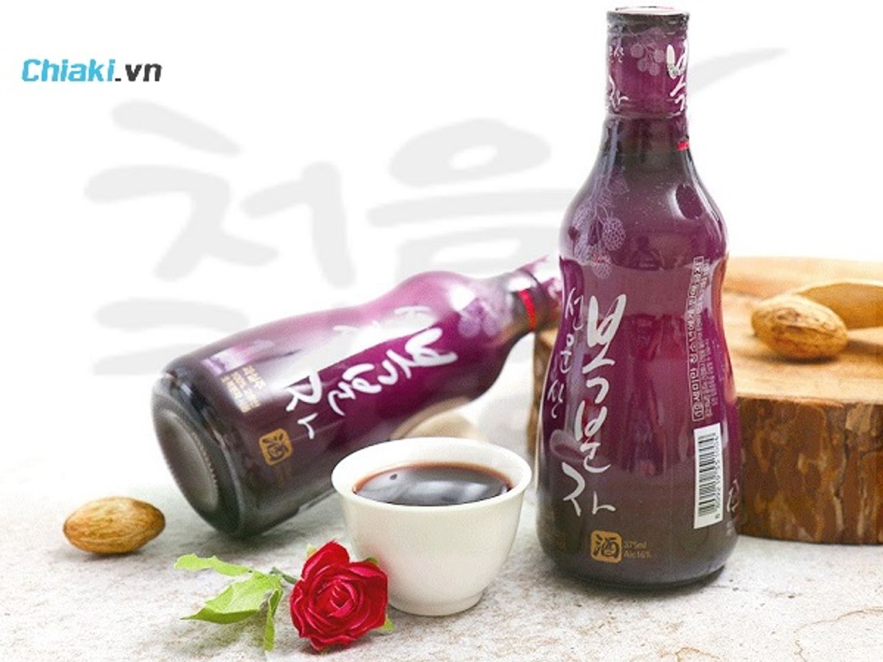 Rượu ph&uacute;c bồn tử H&agrave;n Quốc