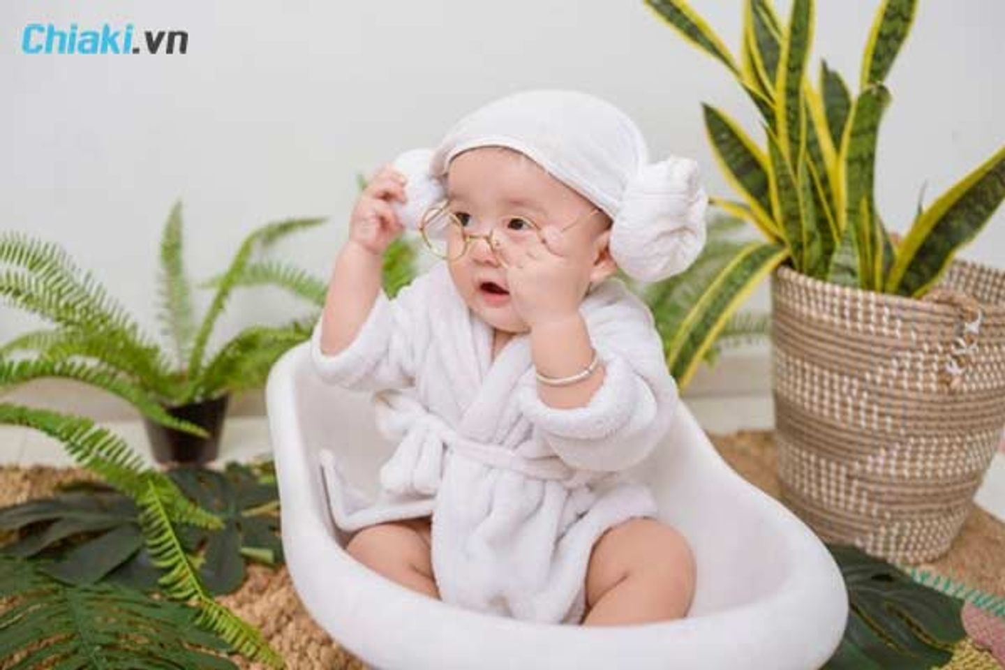 Đặt t&ecirc;n con trai họ V&otilde; theo chữ A, B, C