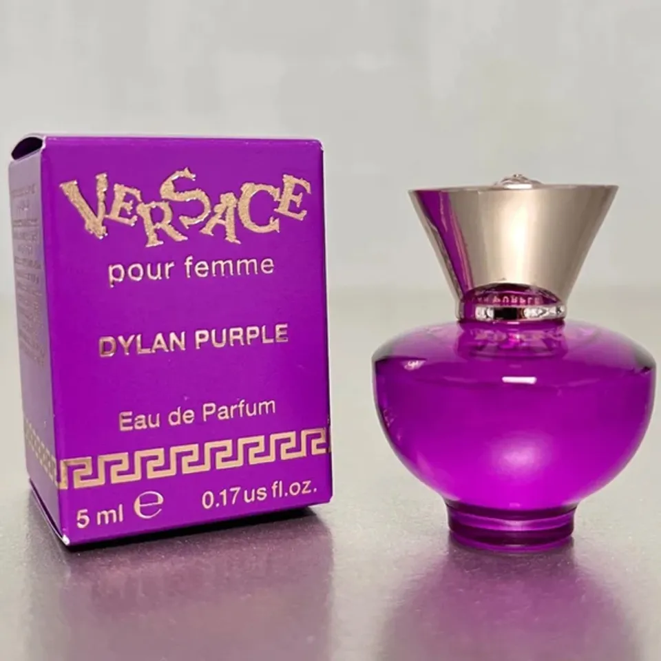 Nước hoa Versace Pour Femme Dylan Purple EDP cho nữ