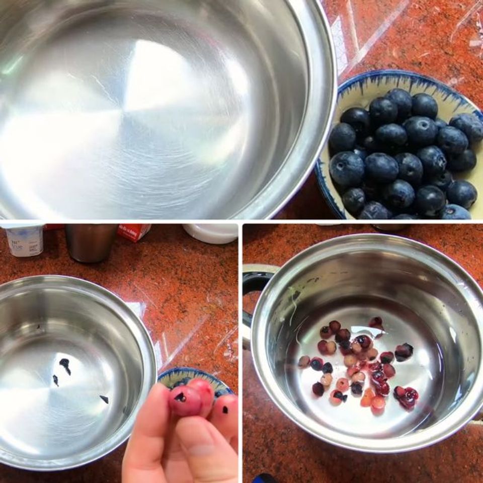 Sơ chế việt quất l&agrave;m sữa chua