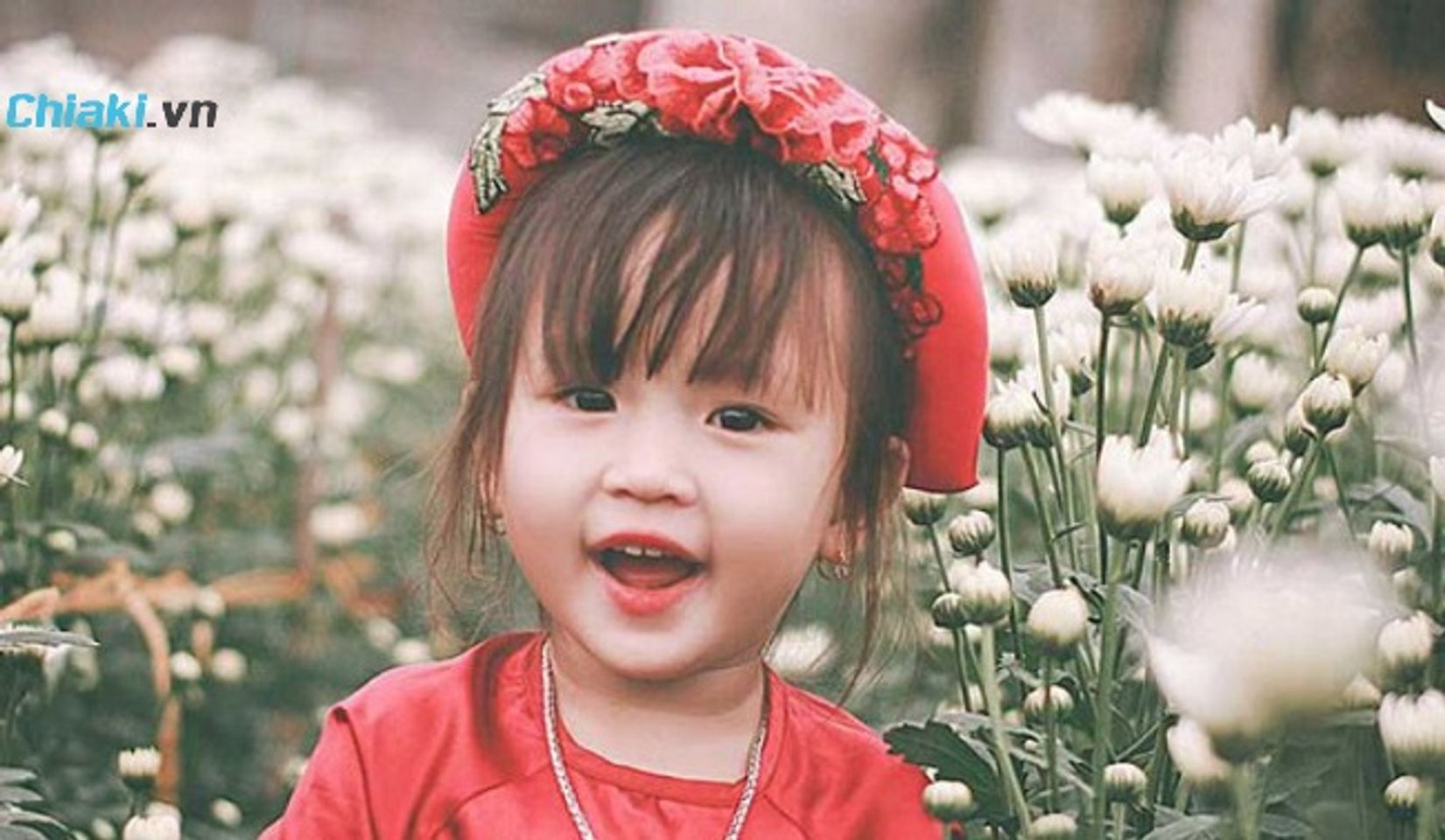 Đặt t&ecirc;n con g&aacute;i họ Huỳnh mang &yacute; nghĩa tr&acirc;n trọng, n&acirc;ng niu
