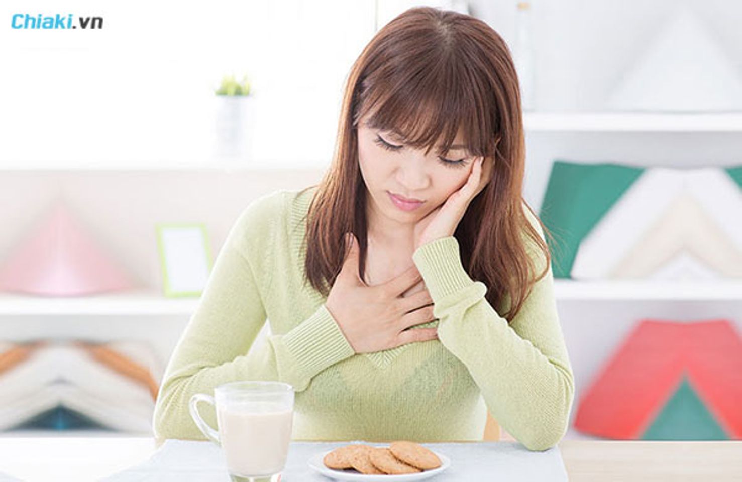 nh&igrave;n cổ tay biết c&oacute; thai l&agrave; phương ph&aacute;p truyền thống