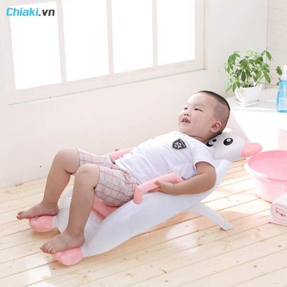 Chọn ghế gội đầu ph&ugrave; hợp với độ tuổi của b&eacute;