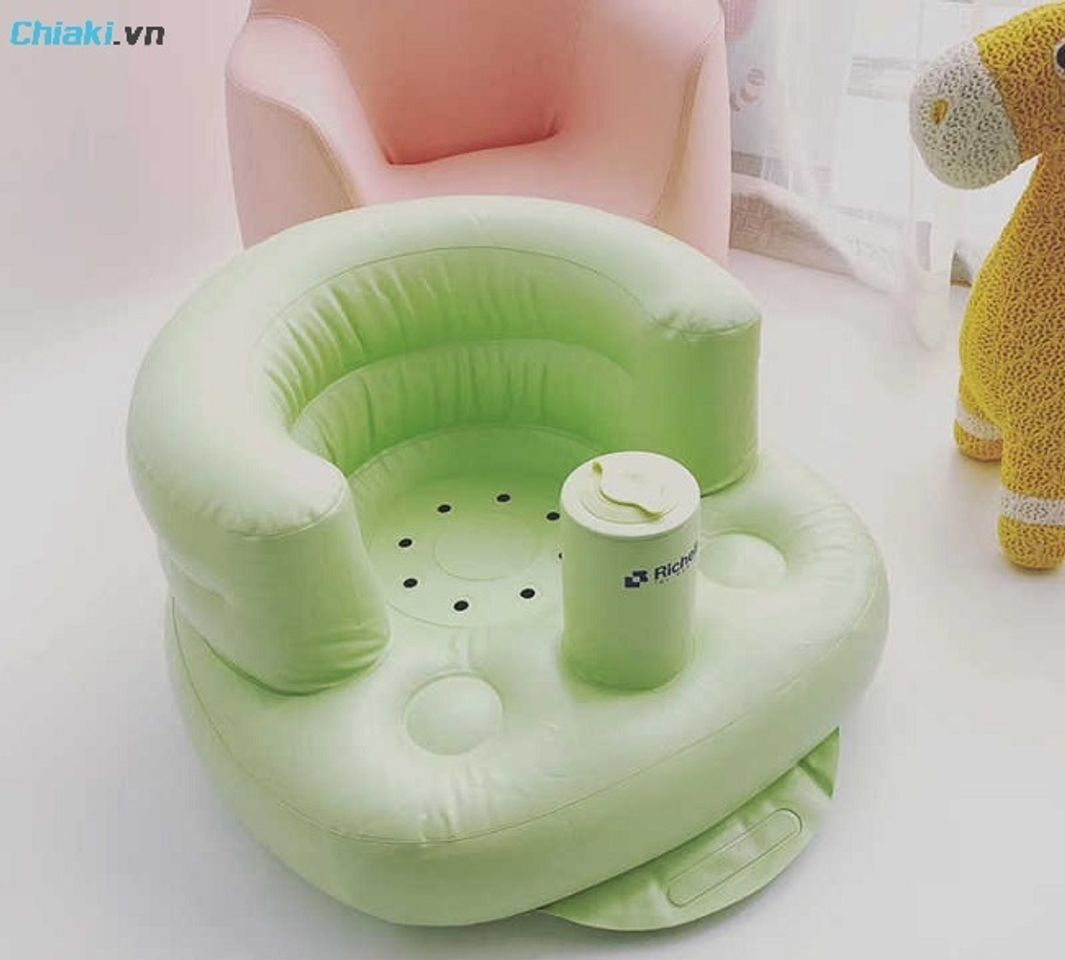 Ghế tập ngồi cho b&eacute; 6 th&aacute;ng Richell Nhật Bản chắc chắn