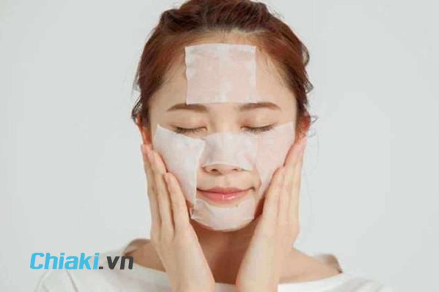 Sử dụng lotion như một chiếc mặt nạ