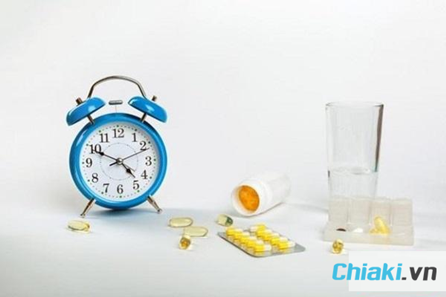 Uống Biotin trong hoặc sau khi ăn