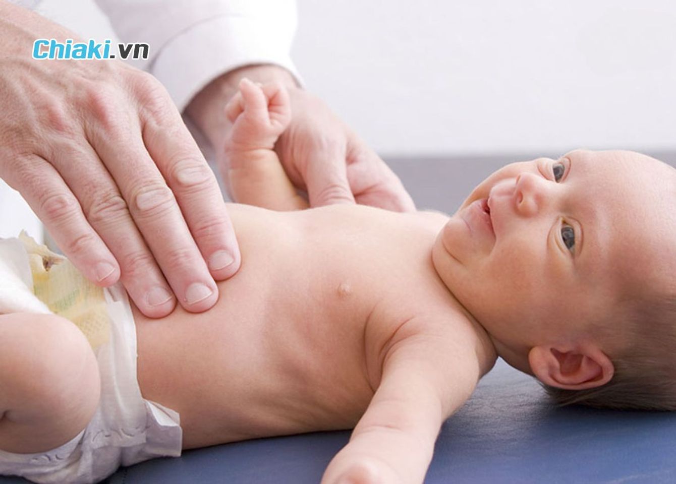 Dấu hiệu trẻ sơ sinh chậm tăng c&acirc;n