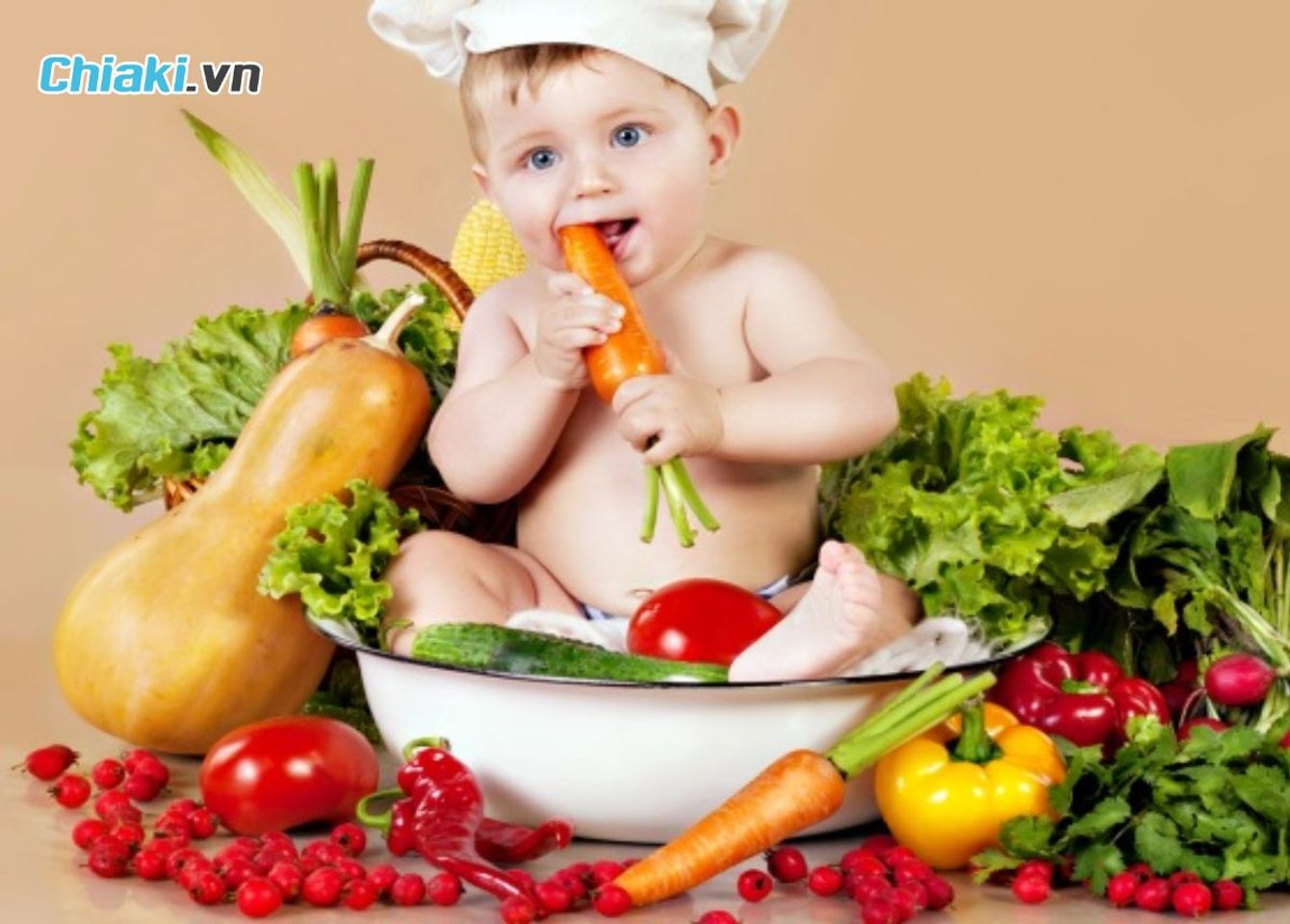 Trẻ sơ sinh chậm tăng c&acirc;n n&ecirc;n bổ sung g&igrave;?