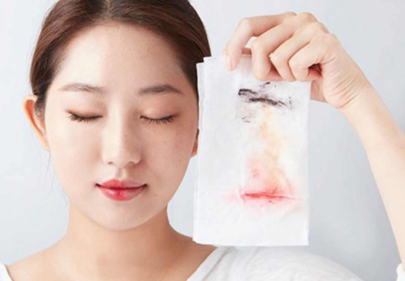 Hướng dẫn tẩy trang tại nh&agrave; đ&uacute;ng c&aacute;ch