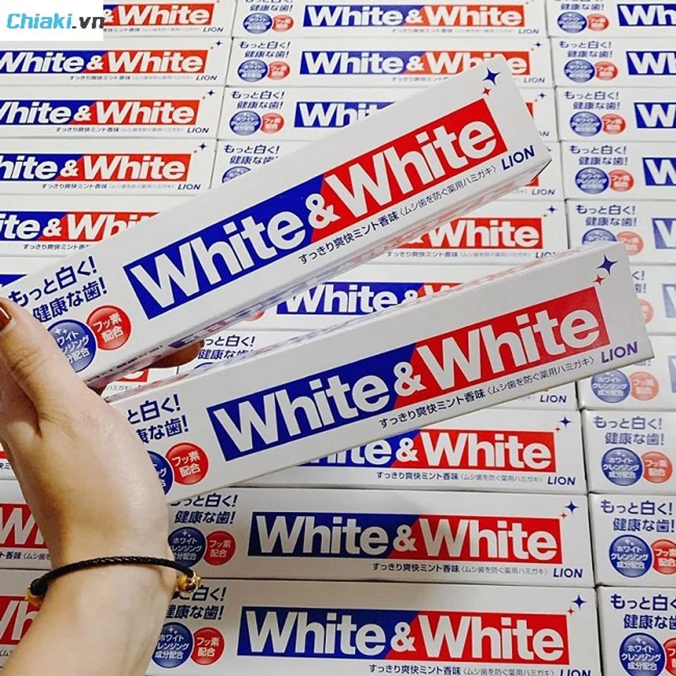 Kem đ&aacute;nh răng trắng răng Nhật Bản White & White Lion