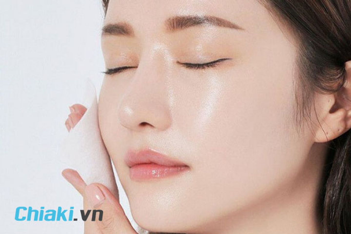 Toner kiềm dầu se kh&iacute;t lỗ ch&acirc;n l&ocirc;ng