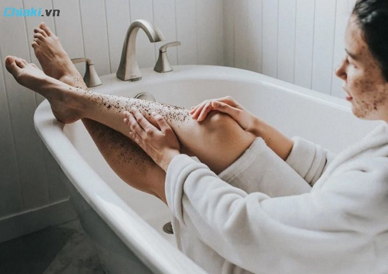 C&aacute;ch sử dụng muối tắm tẩy tế b&agrave;o chết hiệu quả tại nh&agrave;