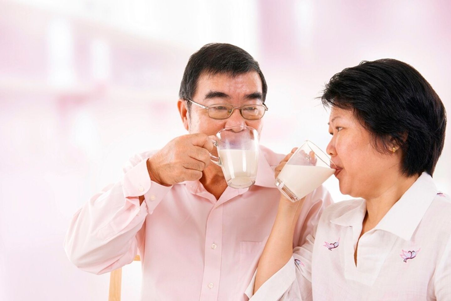 Thời điểm n&ecirc;n sử dụng sữa cho người tiểu đường&nbsp;
