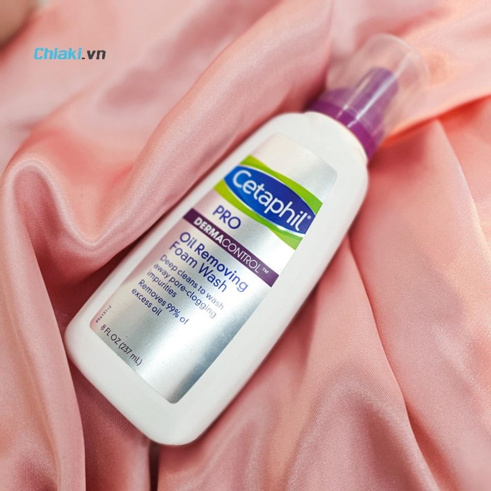 Sữa rửa mặt tạo bọt Cetaphil Dermacontrol Oil Removing Foam Wash