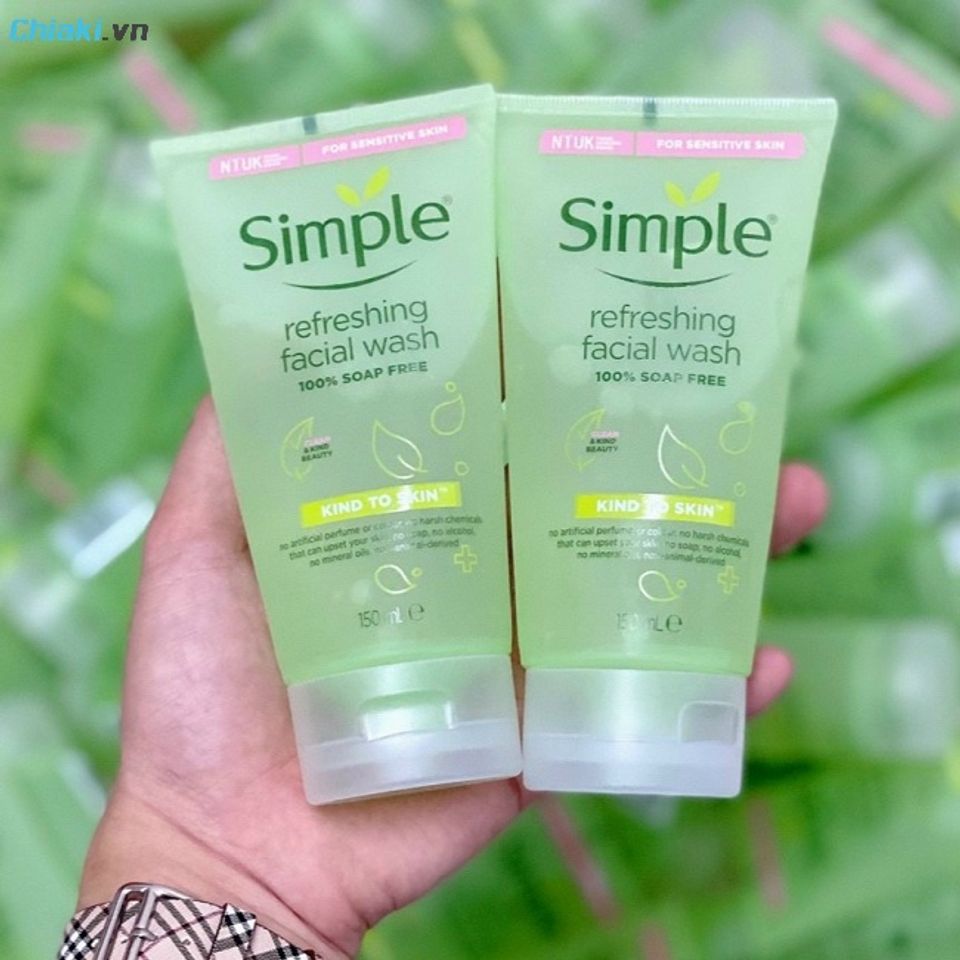 Sữa rửa mặt Simple Kind To Skin Refreshing Facial Wash th&agrave;nh phần l&agrave;nh t&iacute;nh, l&agrave;nh t&iacute;nh
