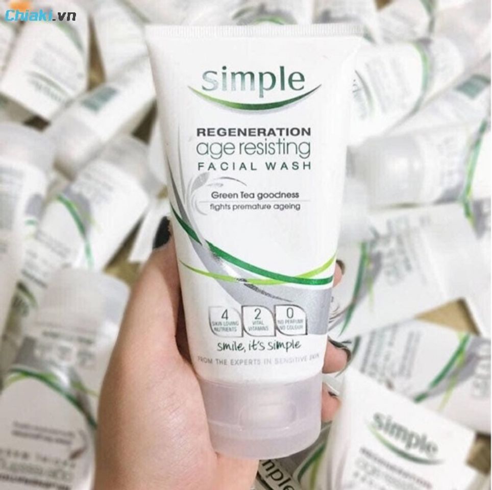 Sữa rửa mặt Simple Regeneration Age Resisting Facial Wash hỗ trợ cải thiện dấu hiệu l&atilde;o h&oacute;a