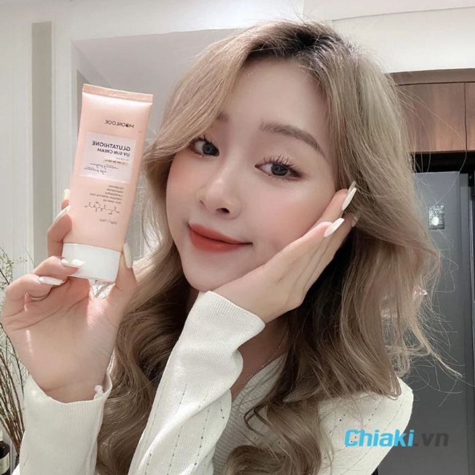 C&aacute;ch sử dụng kem chống nắng MoonLook