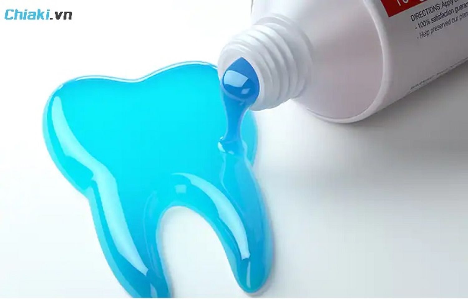 Đối tượng n&ecirc;n v&agrave; kh&ocirc;ng n&ecirc;n sử dụng kem đ&aacute;nh răng chứa flour