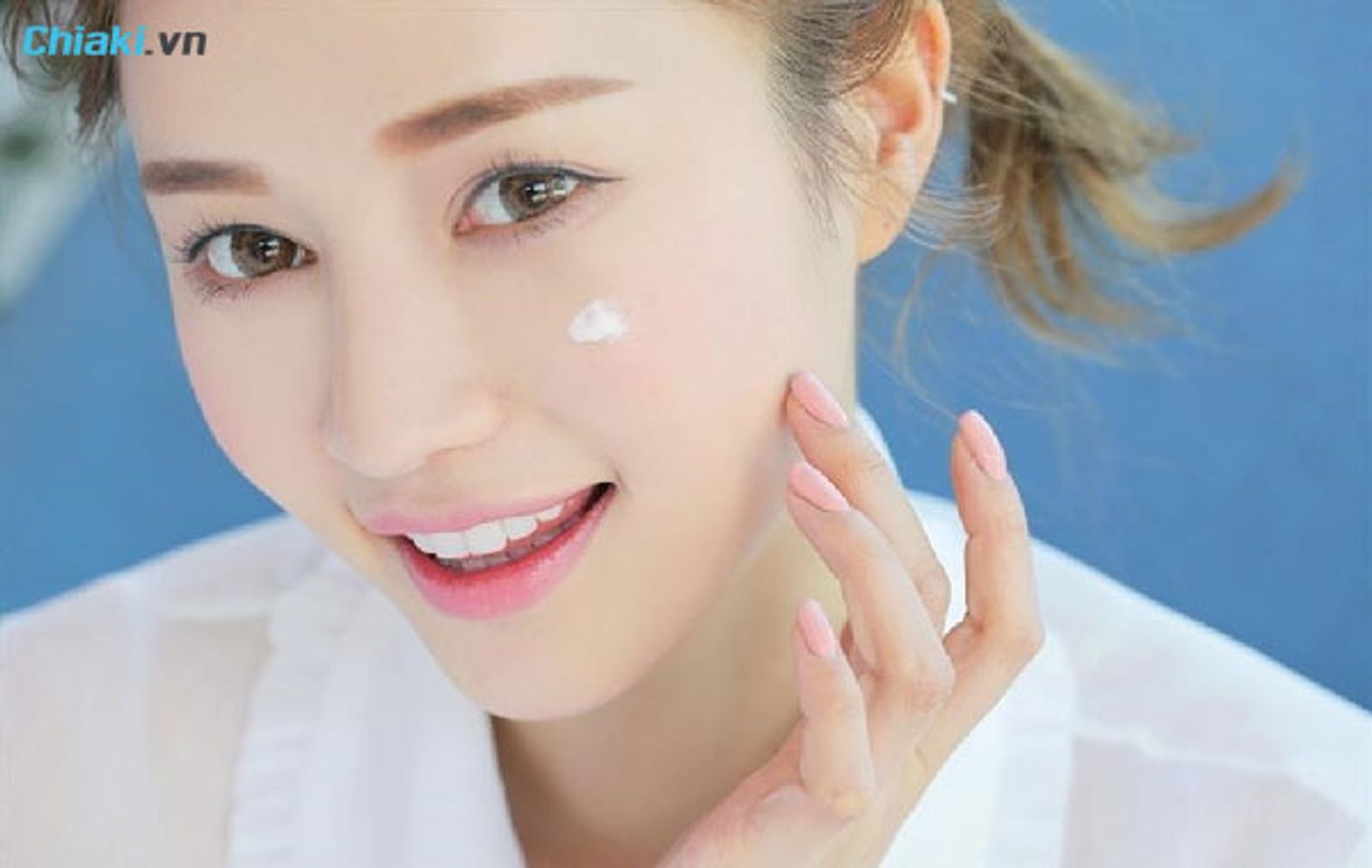 c&aacute;ch sử dụng kem chống nắng innisfree hồng