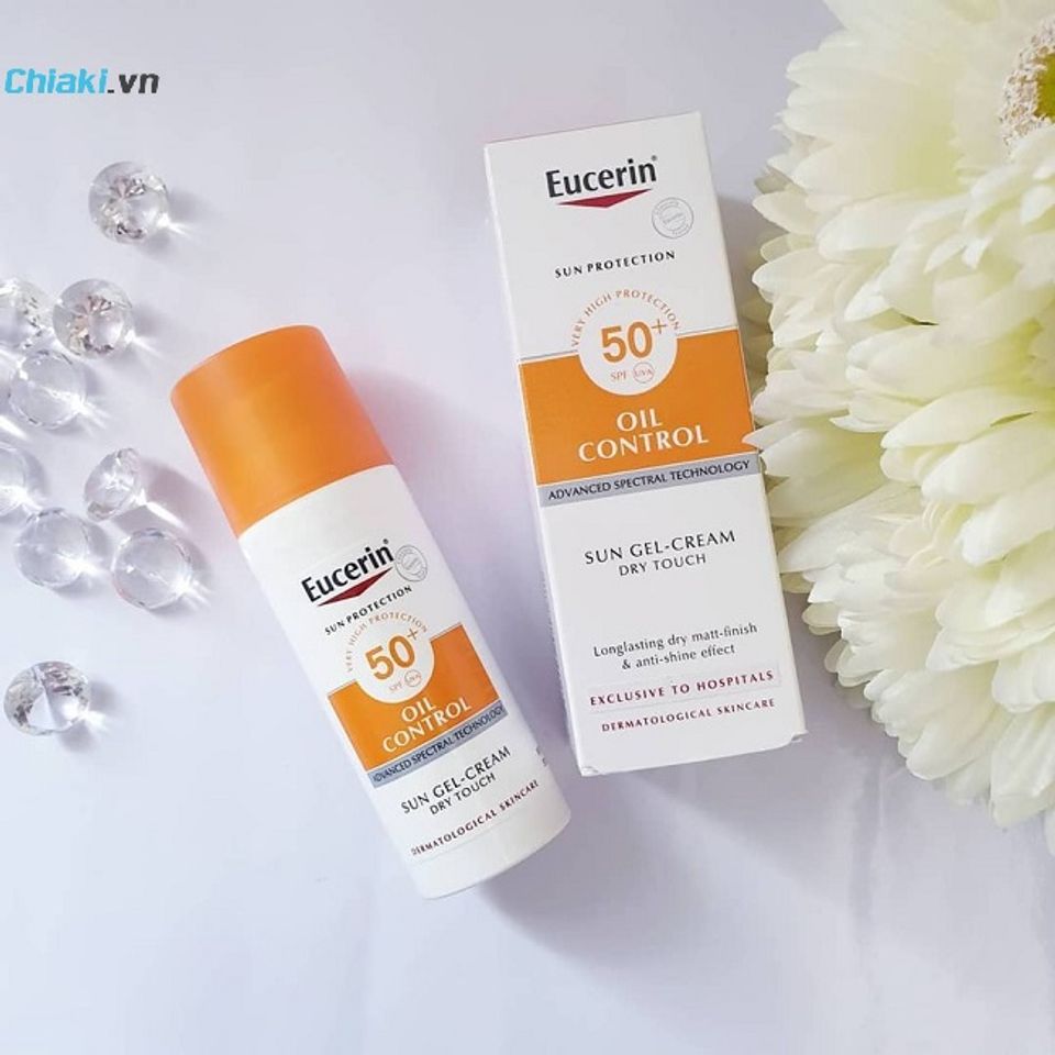 Kem chống nắng Eucerin Oil Control kiểm so&aacute;t nhờn hiệu quả