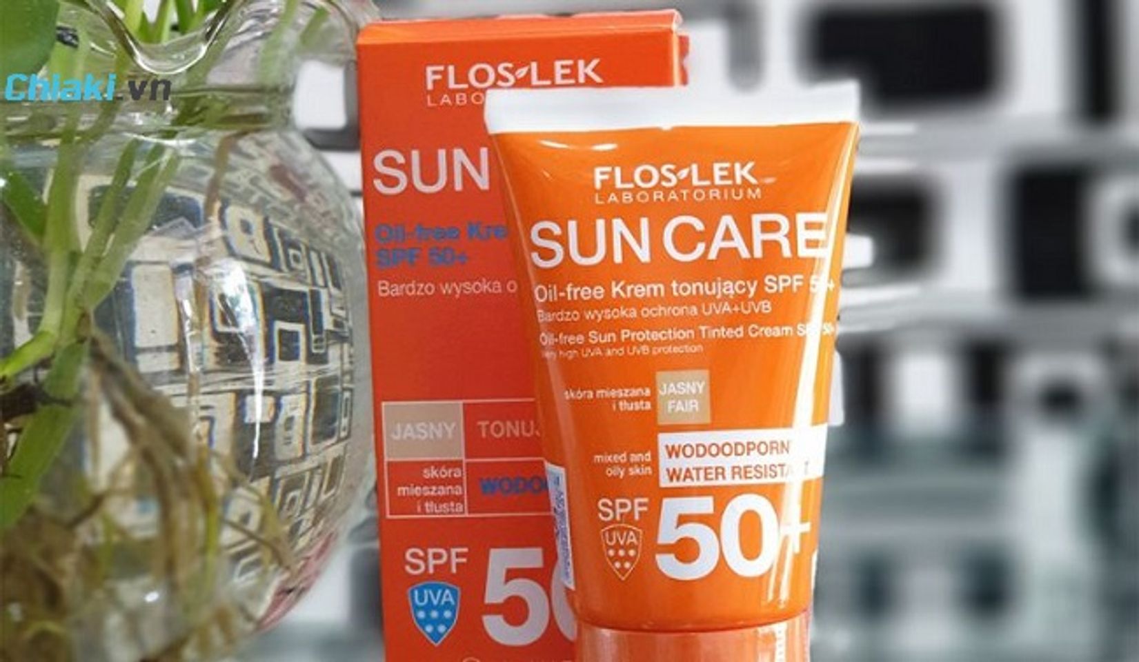 Kem chống nắng cho da dầu mụn Floslek Oil-Free Sun Protection Tinted