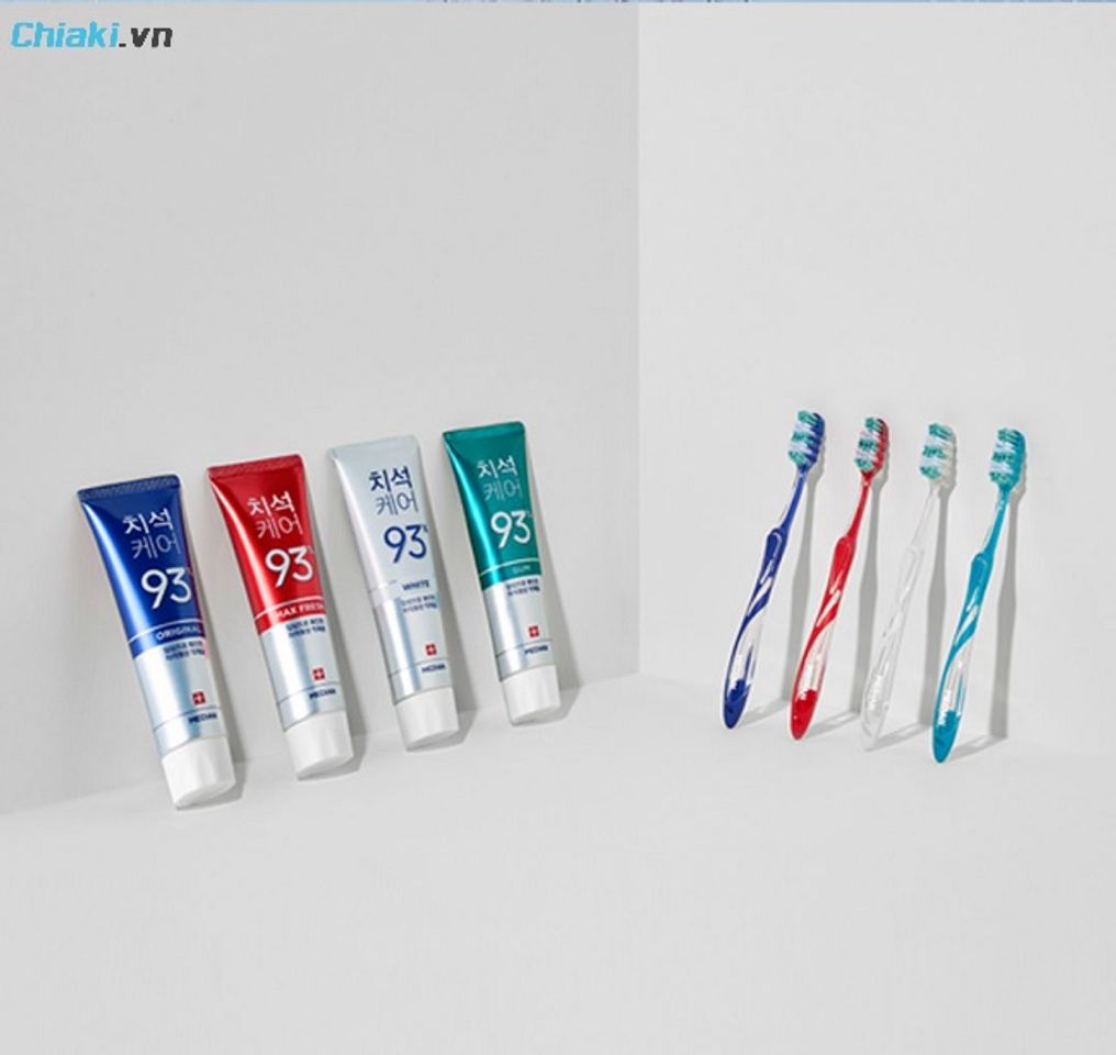 Kem đ&aacute;nh răng Median Dental Iq 93% loại bỏ mảng b&aacute;m, cặn bẩn tr&ecirc;n bề mặt răng