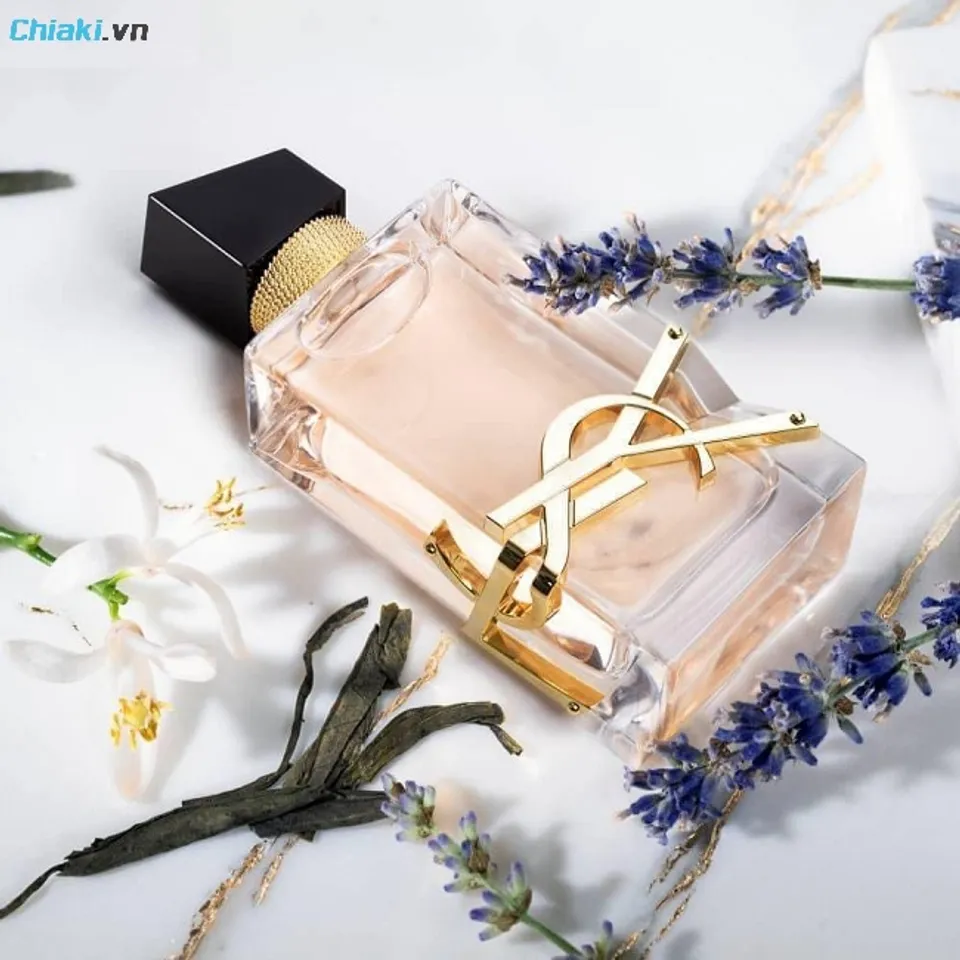Nước hoa Chanel No5 Eau De Parfum hương ngọt pha chút mãnh liệt