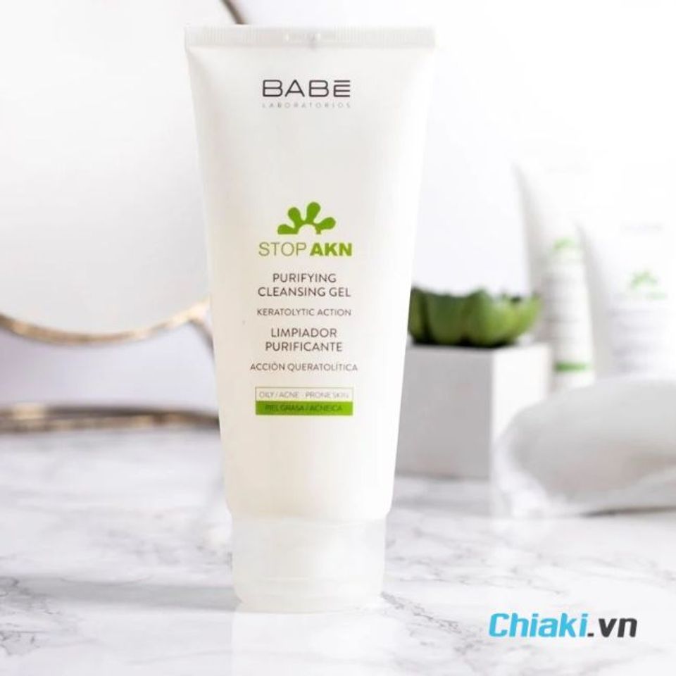 sữa rửa mặt dạng gel cho da dầu mụn BaBe