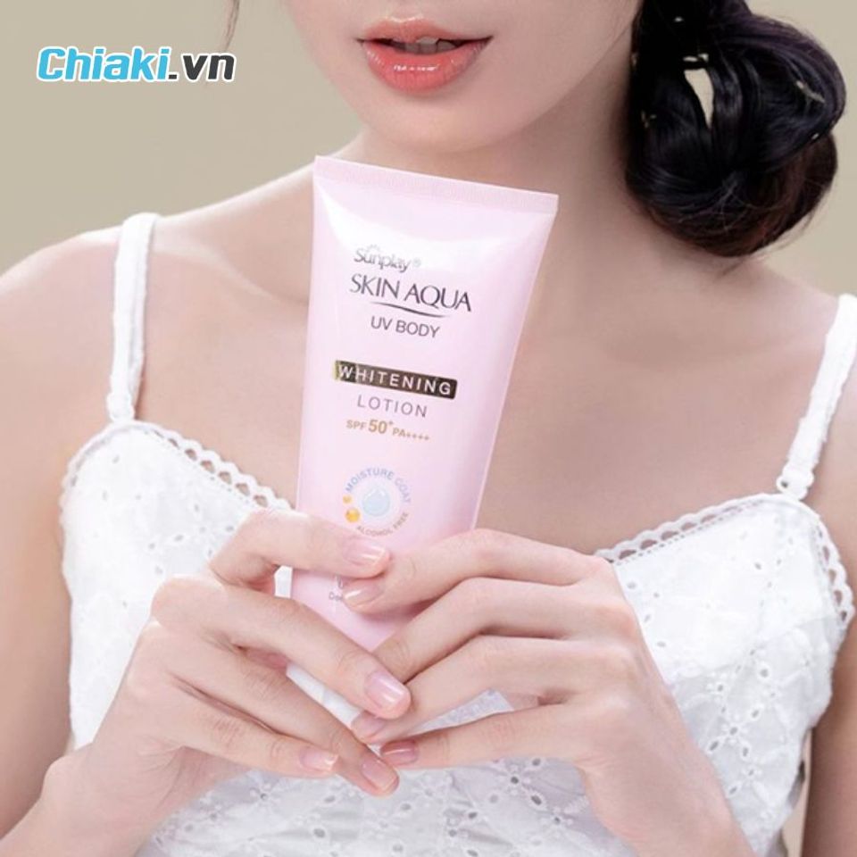 Kem chống nắng Sunplay Skin Aqua UV Body Lotion SPF 50+ PA++++