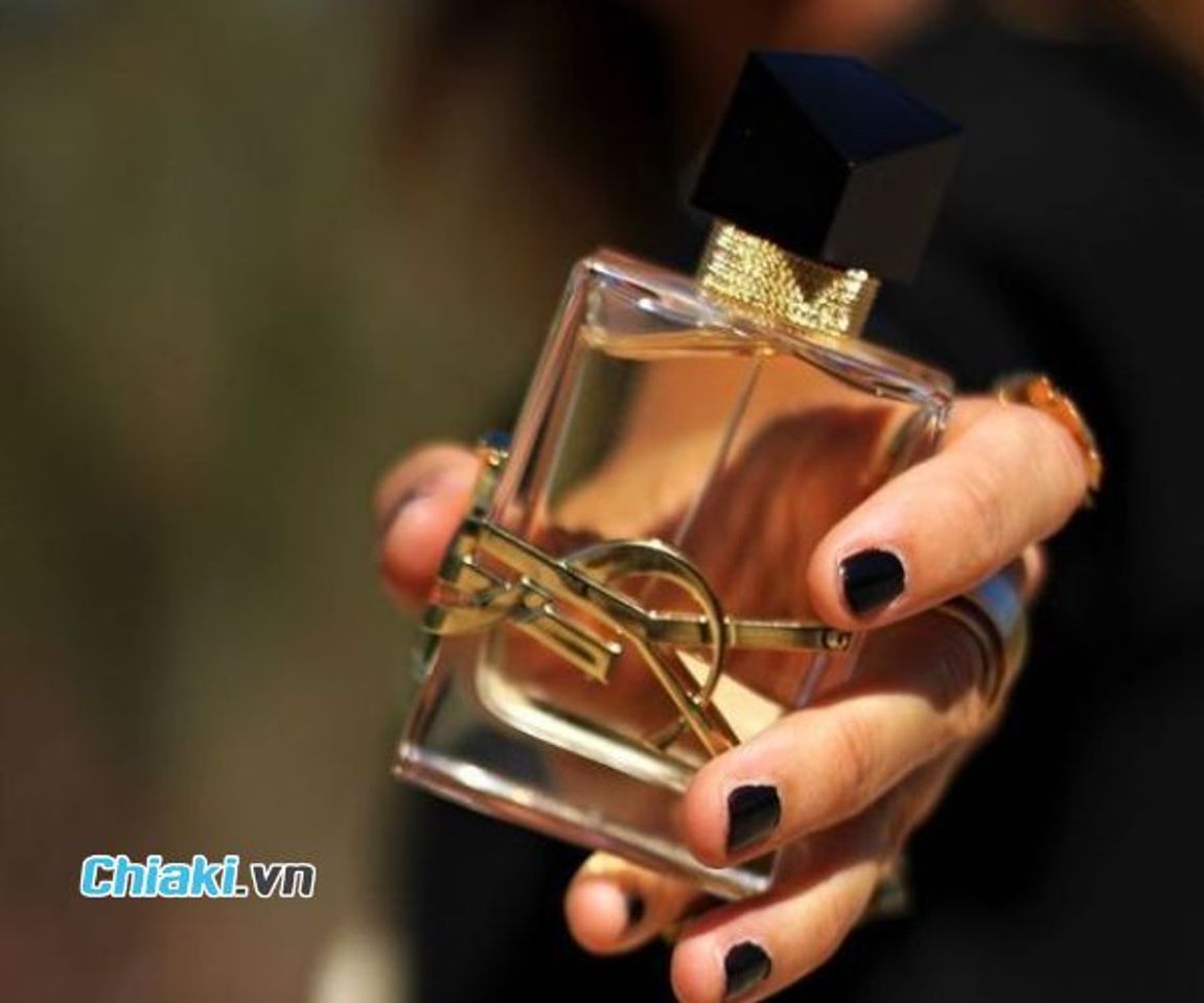 Nước hoa hương tr&aacute;i c&acirc;y Libre của Yves Saint Laurent
