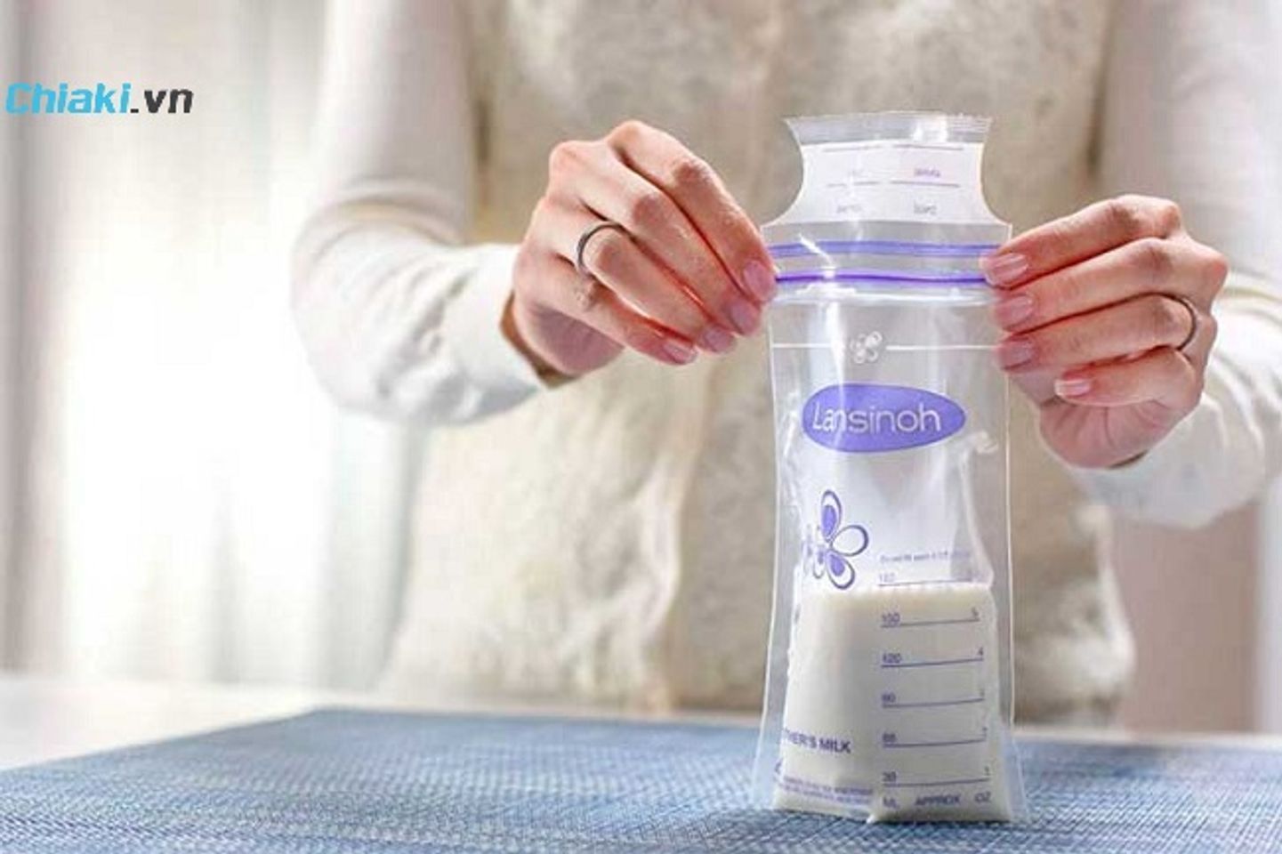 C&aacute;ch bảo quản sữa mẹ trong tủ lạnh