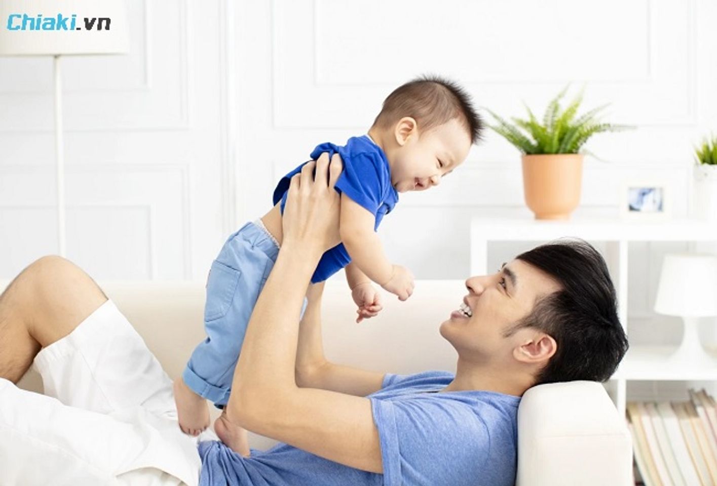 C&aacute;ch cai sữa cho b&eacute; hiệu quả l&agrave; hạn chế b&eacute; tiếp x&uacute;c nhiều với mẹ