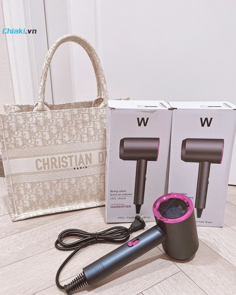 M&aacute;y sấy t&oacute;c Weilaiya W The Professional Hairdryer thiết kế bắt mắt