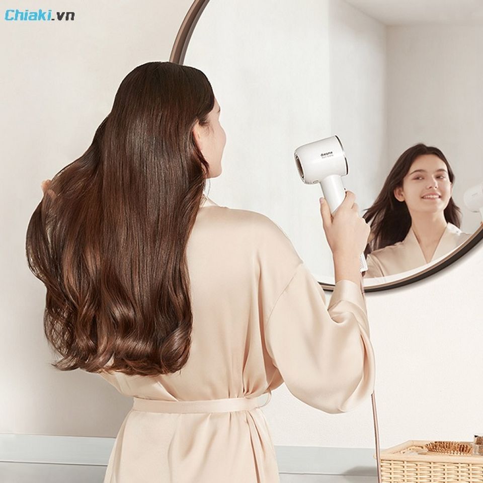 Nguy&ecirc;n l&yacute; l&agrave;m việc của m&aacute;y sấy t&oacute;c hoạt động đơn giản